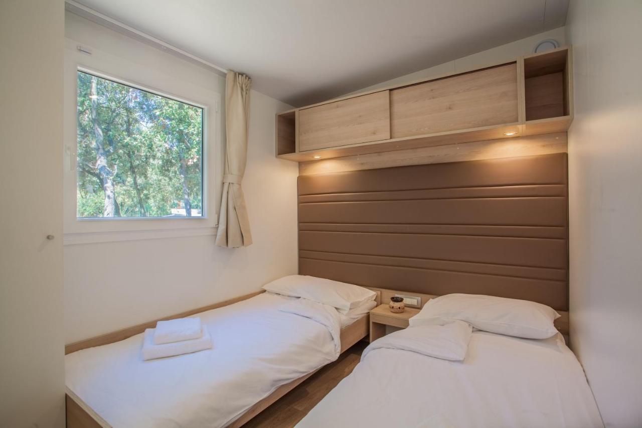 Mobile Homes Delta Marine At Campsite Lopari ネレジネ エクステリア 写真